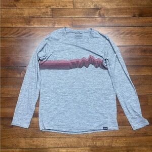 Patagonia Gray Long Sleeve Running Shirt with Red Accent Size Small